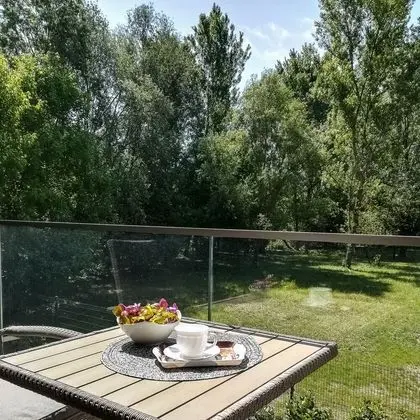 Tek Büyük Yataklı Oda, Balkon