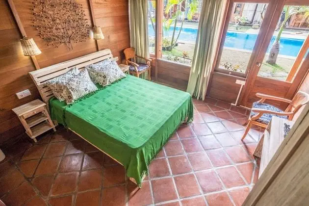 Bungalov, 1 Büyük (Queen) Boy Yatak, Havuz Kenarı