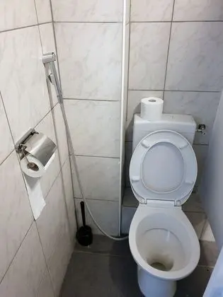 Basic Dört Kişilik Oda, Ortak Banyo