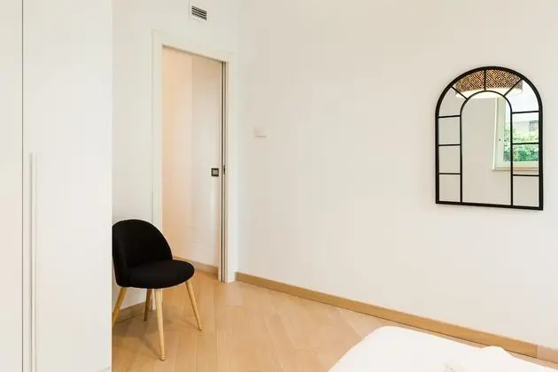 Apart Daire, 1 Büyük (Queen) Boy Yatak ve Çekyat