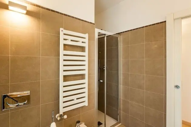 Apart Daire, 1 Büyük (Queen) Boy Yatak ve Çekyat