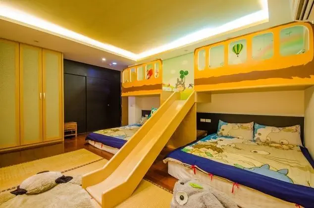 Family Oda, 2 Çift Kişilik Yatak, Balkon, Kule