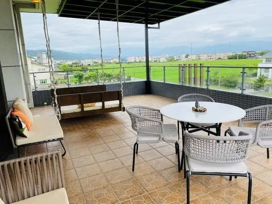 Family Oda, 2 Çift Kişilik Yatak, Balkon, Kule