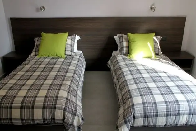 Tek Büyük veya İki Ayrı Yataklı Oda (Verde)