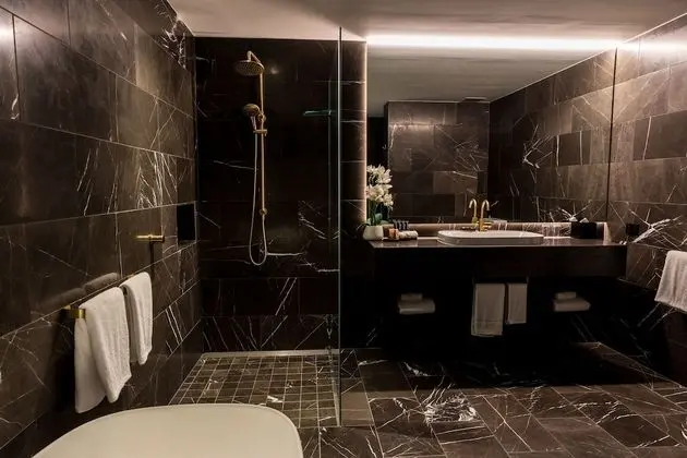 Çatı Katı Süiti (Penthouse)
