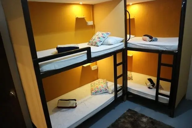 Ortak Ranzalı Oda, Karma Ranzalı Oda (4-Bed)