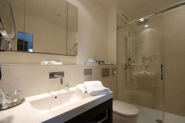 Superior Tek Büyük Yataklı Oda, Nehir Manzaralı