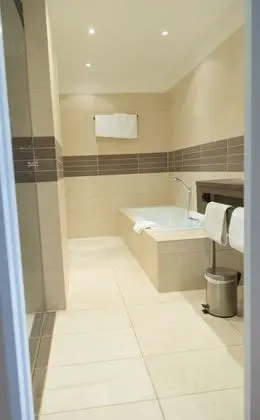 Superior Tek Büyük Yataklı Oda, Şehir Manzaralı