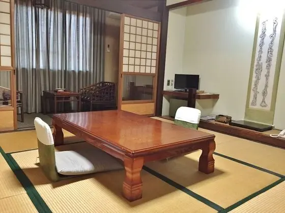 Traditional Oda, Sigara İçilmez (8 Tatami Mats)