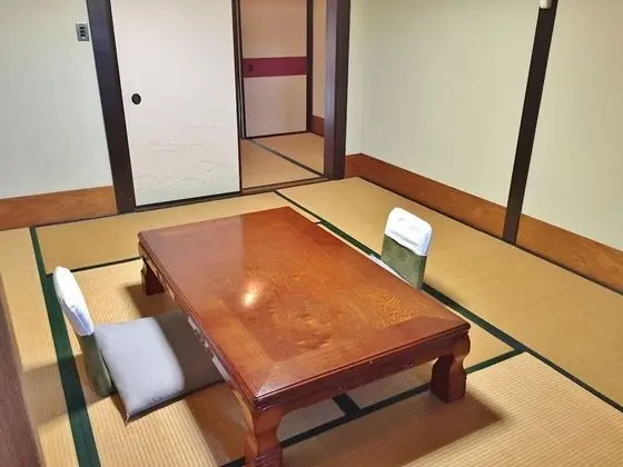 Traditional Oda, Sigara İçilmez (8 Tatami Mats)