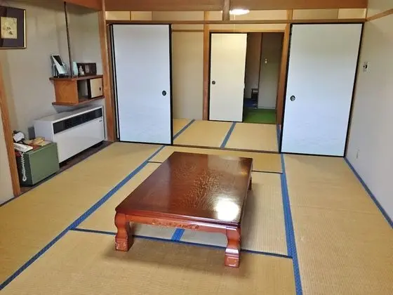 Traditional Oda, Sigara İçilmez (8 Tatami Mats)