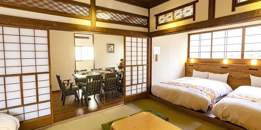 Oda, Sigara İçilmez (For 8 People)