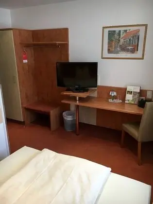 Tek Kişilik Oda, Sigara İçilmez