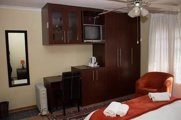 Tek Büyük Yataklı Oda