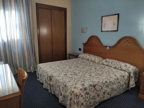 Tek Büyük veya İki Ayrı Yataklı Oda