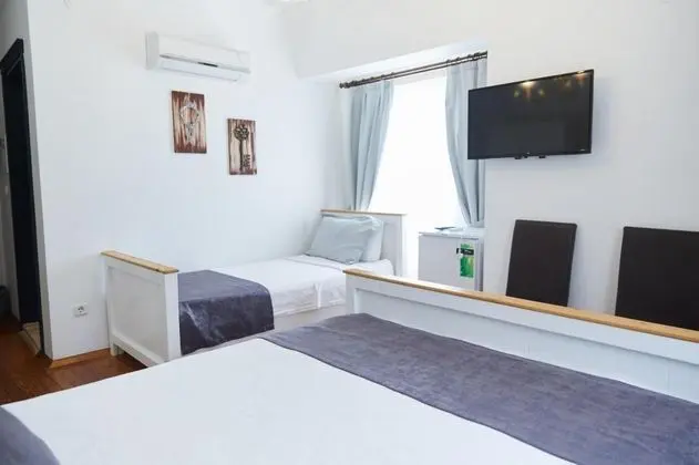 Standart Üç Kişilik Oda, Şehir Manzaralı