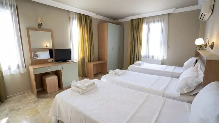 Deluxe Üç Kişilik Oda