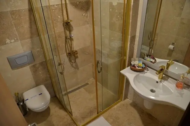 Deluxe Üç Kişilik Oda