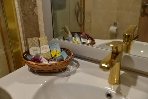 Deluxe Üç Kişilik Oda