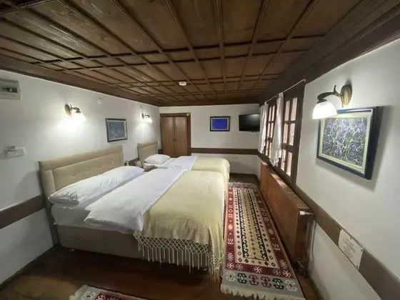 Standard Tek Büyük Yataklı Oda