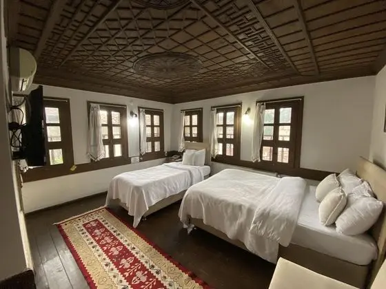 Standard Üç Kişilik Oda