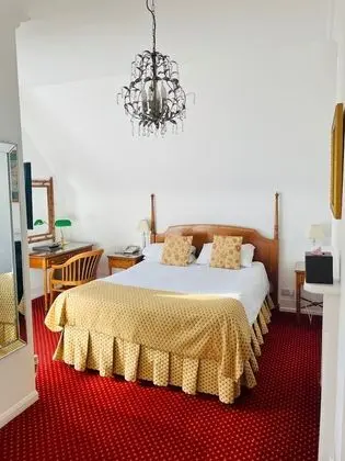 Tek Büyük Yataklı Oda, Banyolu/Duşlu