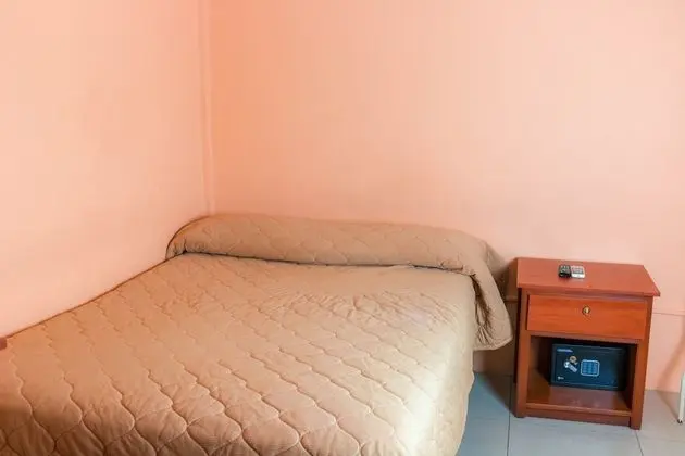 Basic Tek Büyük Yataklı Oda