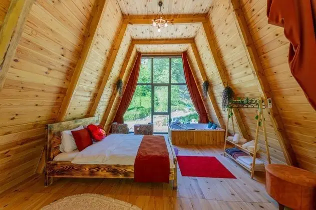 Jakuzili Bungalow , Dere Manzaralı, Şömineli ve Jakuzili