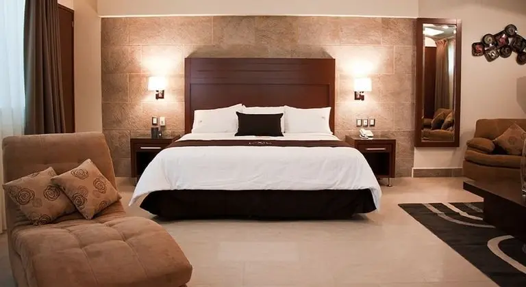 Suite 1 Double Bed