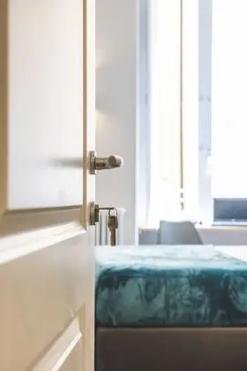 Basic Tek Büyük Yataklı Oda