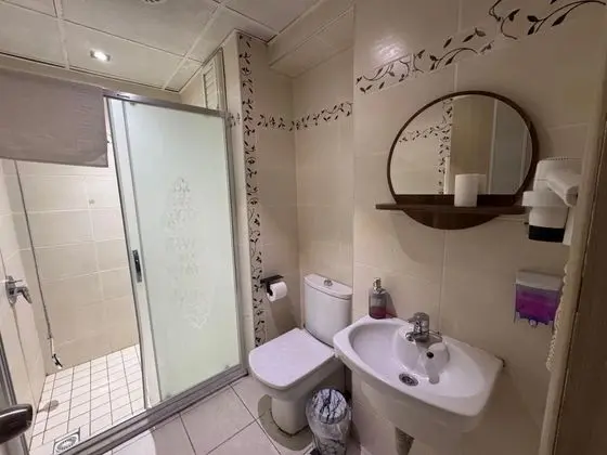 Standart Oda, Kara Manzaralı, Balkonsuz