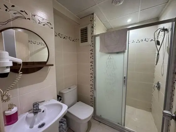Standart Oda, Kara Manzaralı, Balkonsuz