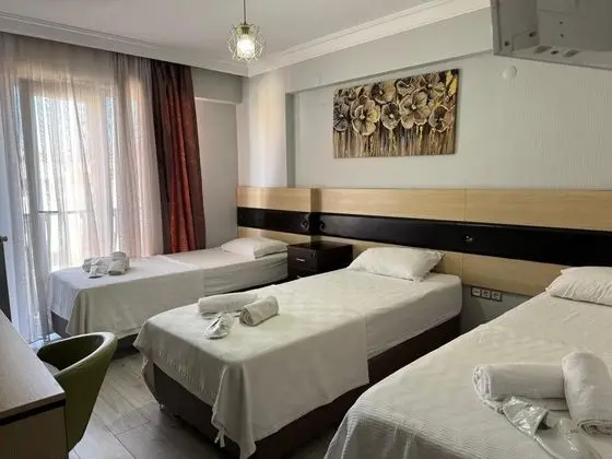 Standart Oda, Sokak Manzaralı