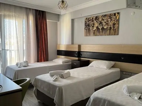 Standart Oda, Sokak Manzaralı