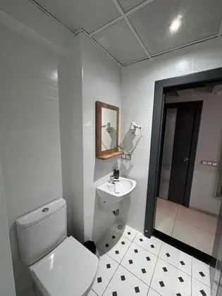 Standart Oda, Sokak Manzaralı