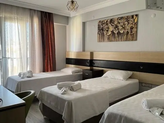 Standart Oda, Sokak Manzaralı