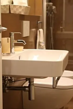 Deluxe Tek Büyük veya İki Ayrı Yataklı Oda, Balkon