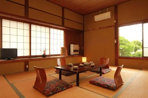 Traditional Oda, Ortak Banyo (Japanese Style, For 4 Guests)