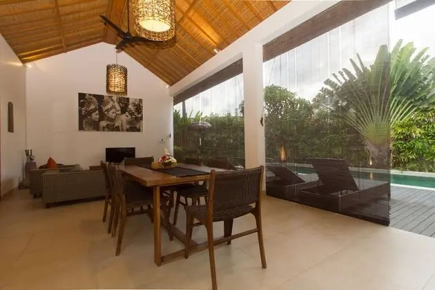 Family Villa, 2 Yatak Odası, Kişiye Özel Havuzlu, Plaj Kenarı