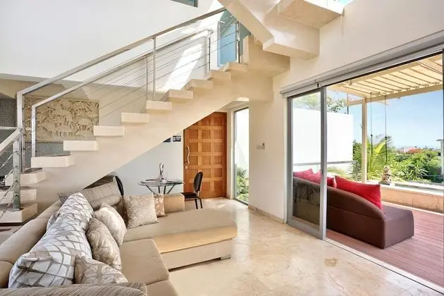 Duplex Penthouse with Rooftop Balcony