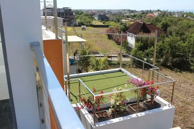 Duplex Penthouse with Rooftop Balcony
