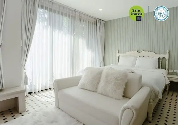 Deluxe Tek Büyük Yataklı Oda, Bahçe Manzaralı