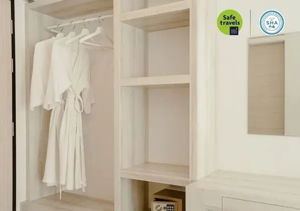 Deluxe Tek Büyük Yataklı Oda, Bahçe Manzaralı