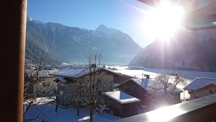 Standard Tek Büyük Yataklı Oda, Dağ Manzaralı