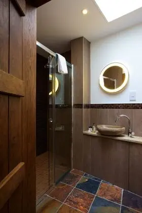 Luxury Tek Büyük Yataklı Oda