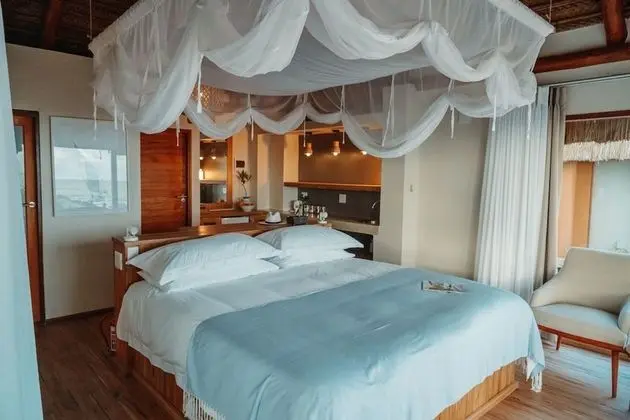 Deluxe Tek Büyük Yataklı Oda, 1 En Büyük (King) Boy Yatak, Sigara İçilmez, Okyanus Manzaralı