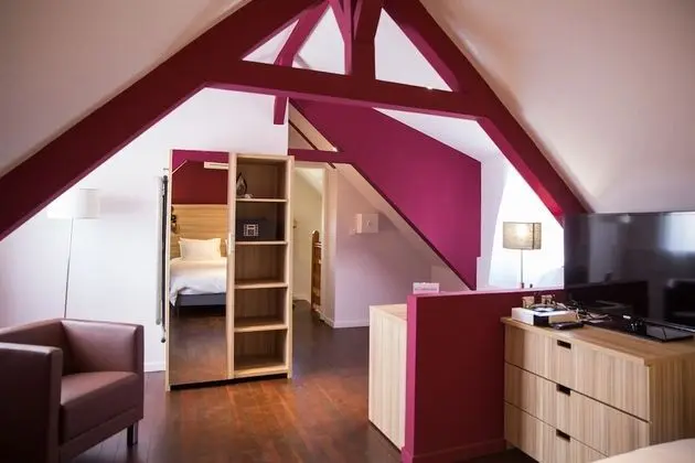 Traditional Room, 1 King Bed, breakfast not included