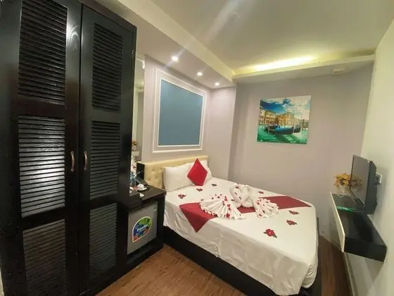 Superior Queen Room No Window