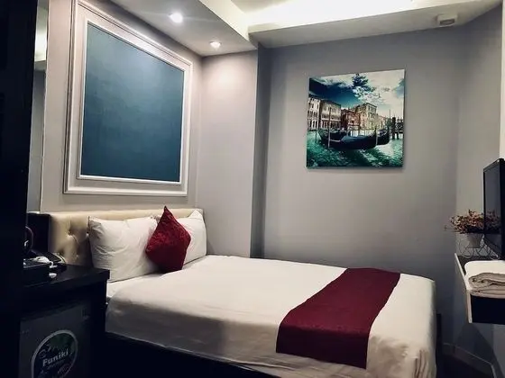 Superior Queen Room No Window