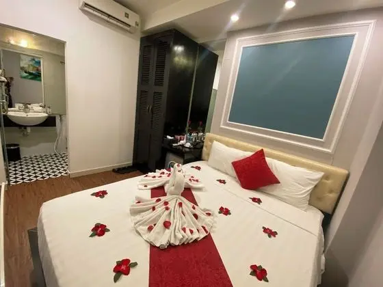 Superior Queen Room No Window